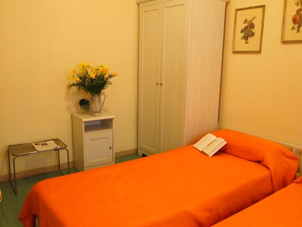 Bed and breakfast All'ombra Di San Pietro *